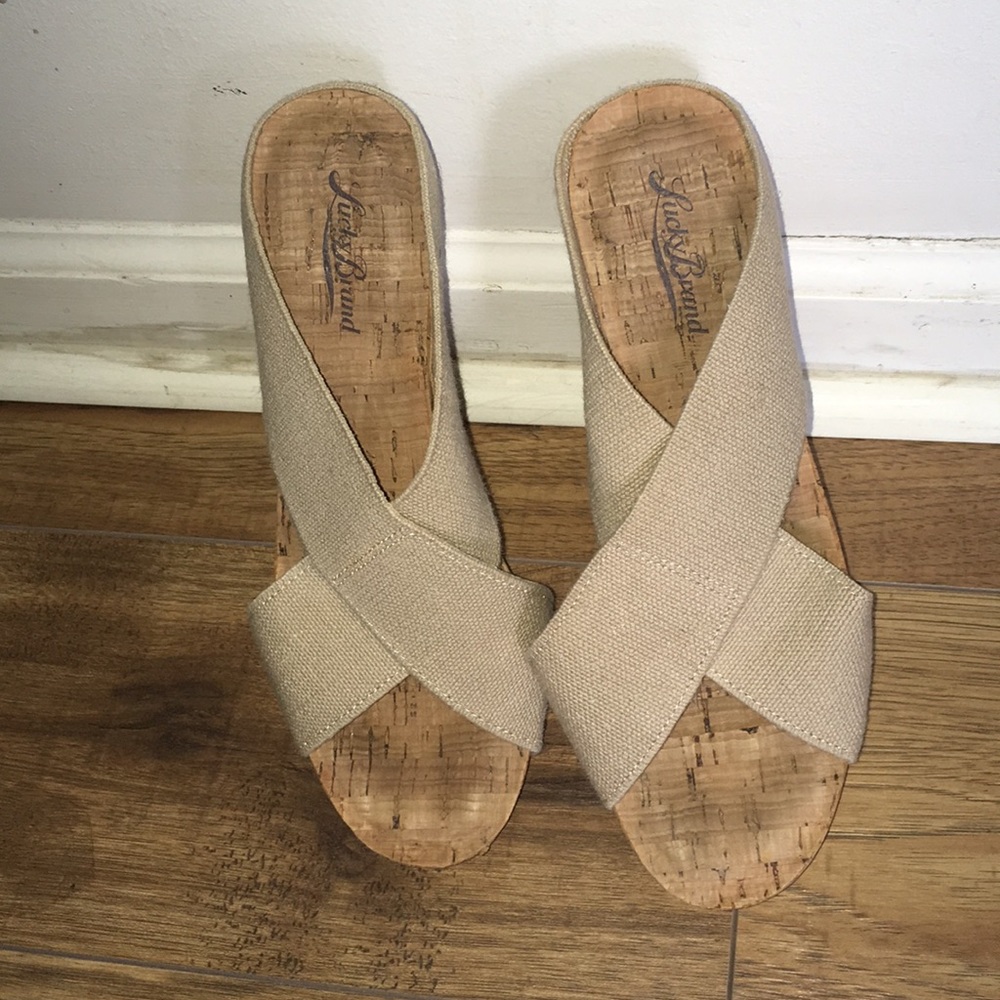 Lucky wedges
